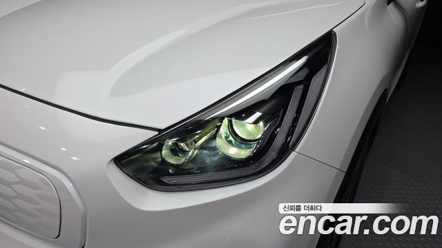 Kia Niro 2024 — photo 8