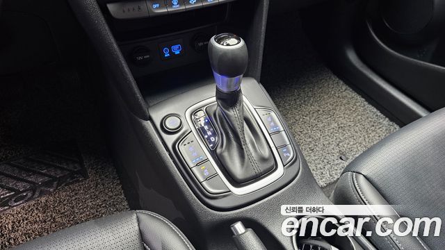 Hyundai Kona 2018 — photo 12