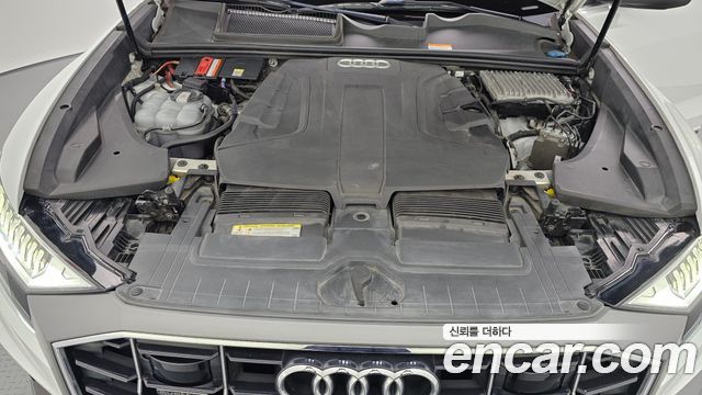 Audi Q8 2021 — photo 6