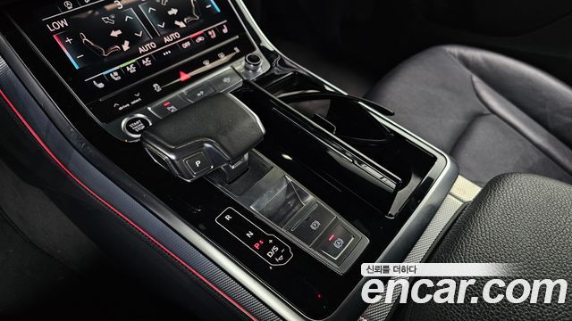 Audi Q8 2021 — photo 12