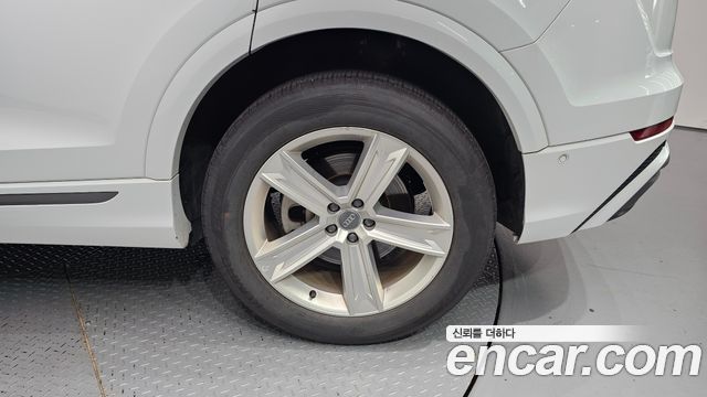 Audi Q8 2021 — photo 7