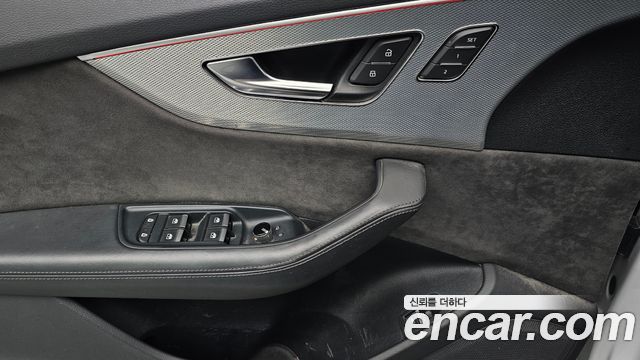 Audi Q8 2021 — photo 29