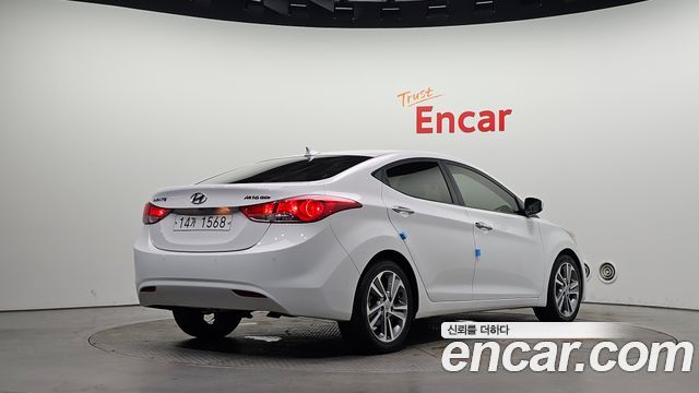 Hyundai AVANTE 2011 — photo 2