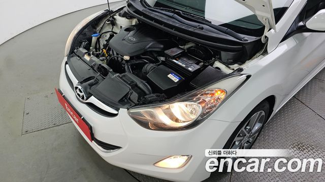 Hyundai AVANTE 2011 — photo 6