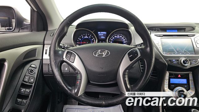 Hyundai AVANTE 2011 — photo 15