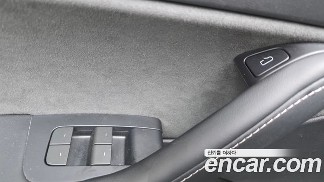 Tesla Model Y 2024 — photo 25