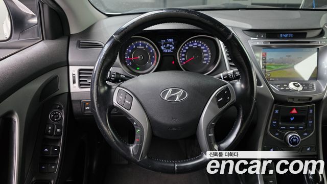 Hyundai AVANTE 2014 — photo 20