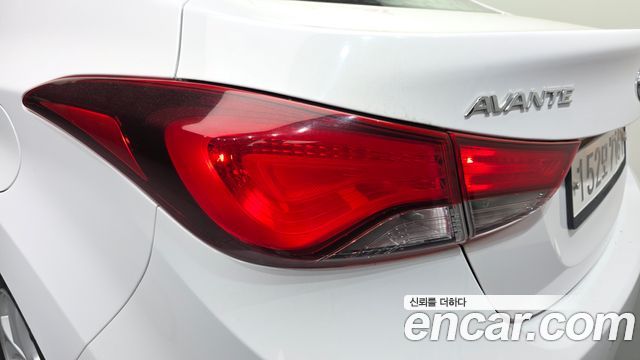 Hyundai AVANTE 2014 — photo 9