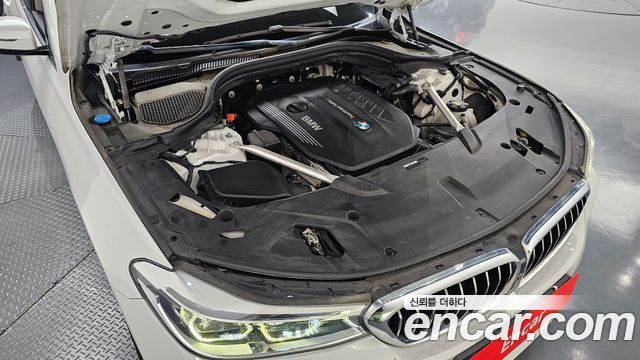 BMW Gran Turismo 2019 — photo 6