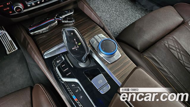 BMW Gran Turismo 2019 — photo 9