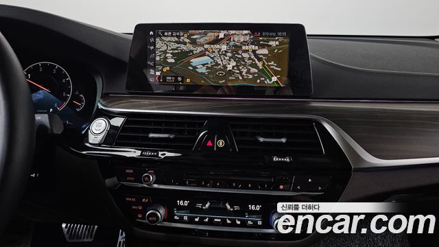 BMW Gran Turismo 2019 — photo 14