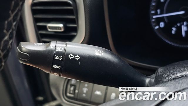 Hyundai Venue 2020 — photo 18