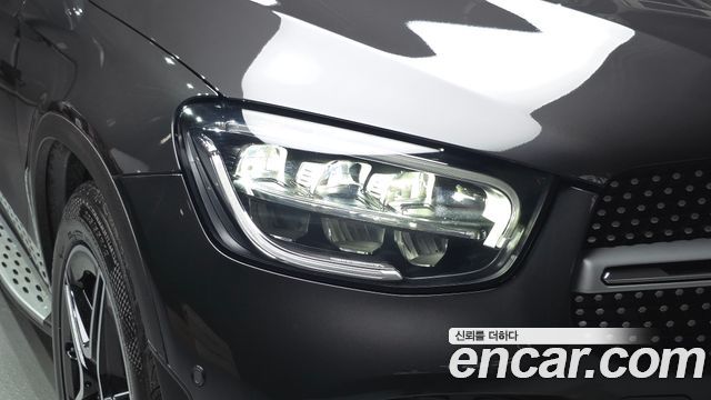Mercedes-Benz GLC-Class 2022 — photo 8