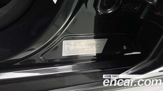 Mercedes-Benz GLC-Class 2022 — photo 38