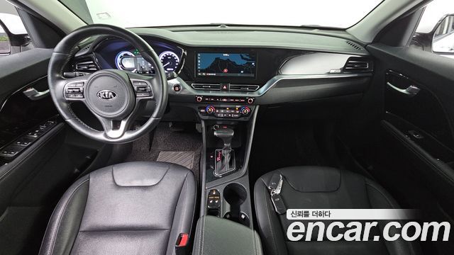 Kia Niro 2021 — photo 10