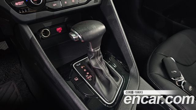 Kia Niro 2021 — photo 12
