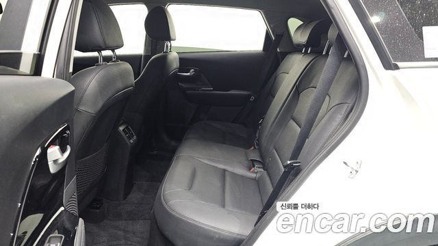 Kia Niro 2021 — photo 28