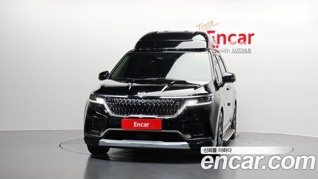 Kia Canival 2023 — photo 3