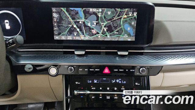 Kia Canival 2023 — photo 18