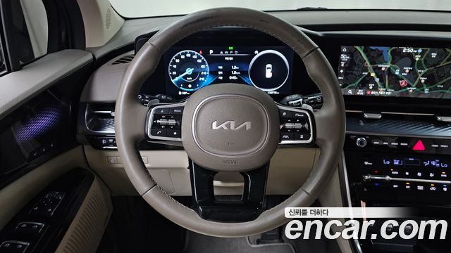 Kia Canival 2023 — photo 19