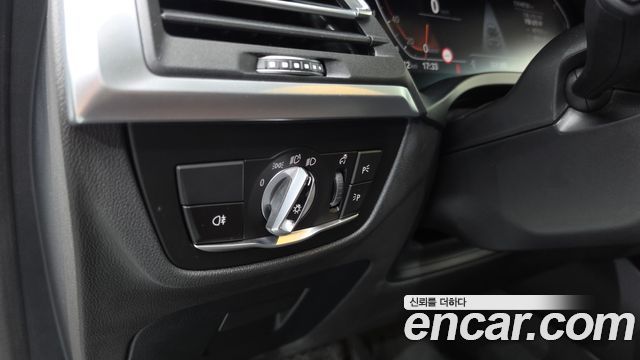 BMW X3 2022 — photo 27