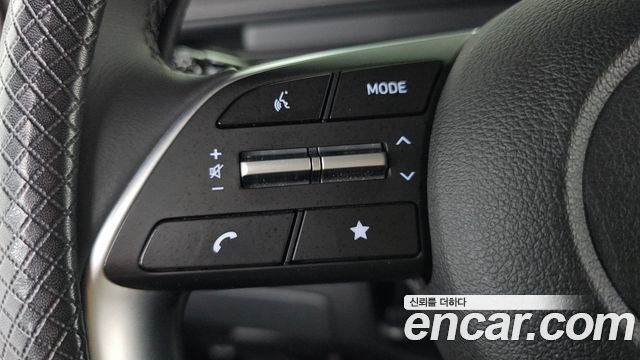 Hyundai Staria 2025 — photo 23