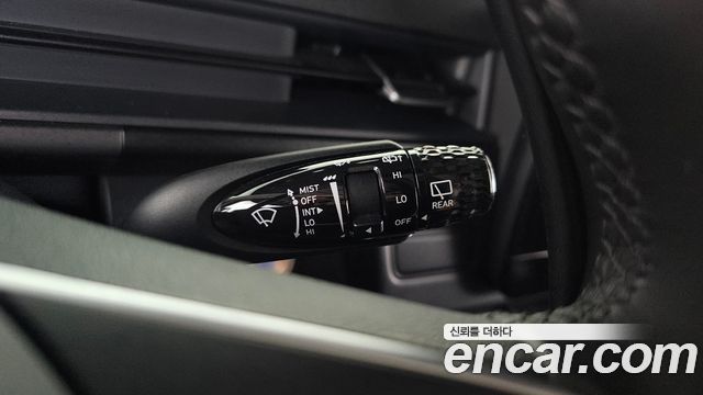 Hyundai Staria 2025 — photo 26