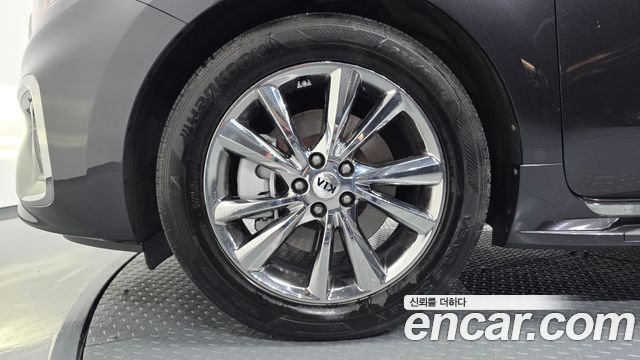 Kia Canival 2019 — photo 5