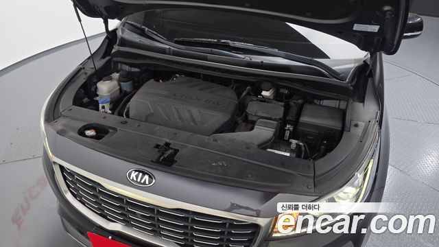 Kia Canival 2019 — photo 6