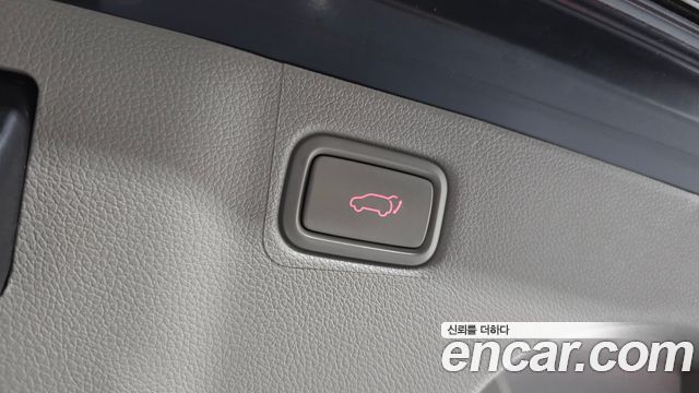Kia Canival 2019 — photo 22