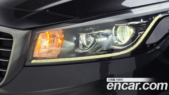 Kia Canival 2019 — photo 8