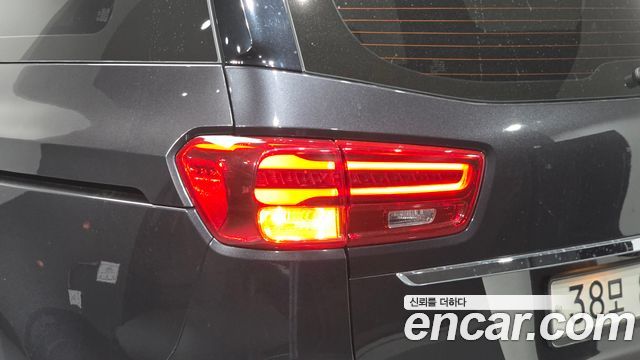 Kia Canival 2019 — photo 9