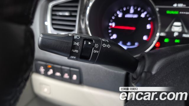 Kia Canival 2019 — photo 27