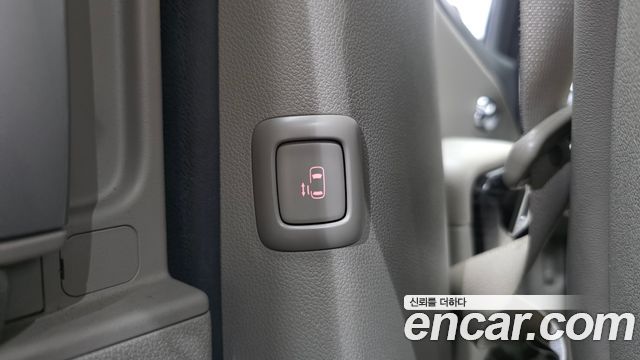 Kia Canival 2019 — photo 31
