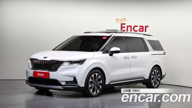 Kia Canival 2021 — photo 1