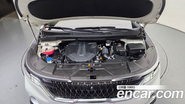 Kia Canival 2021 — photo 6