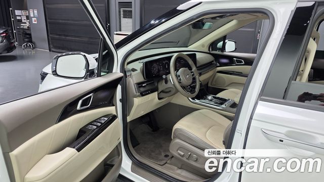 Kia Canival 2021 — photo 13