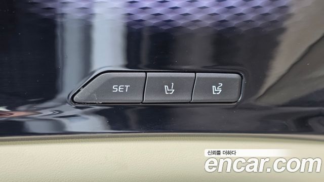 Kia Canival 2021 — photo 32