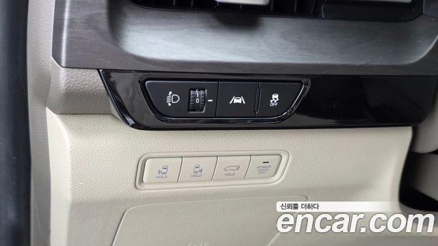 Kia Canival 2021 — photo 39