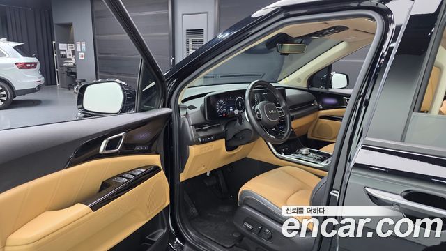 Kia Canival 2023 — photo 13