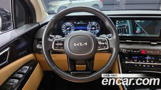 Kia Canival 2023 — photo 21