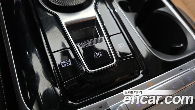 Kia Canival 2023 — photo 23