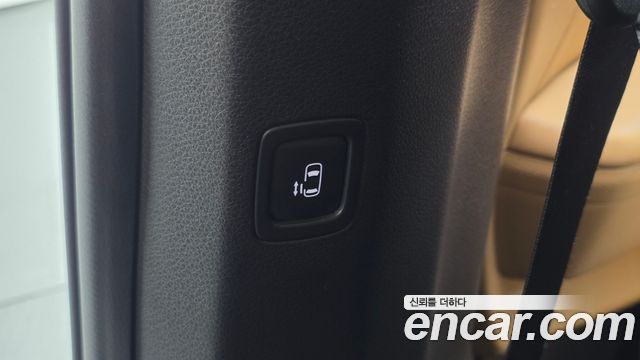 Kia Canival 2023 — photo 26