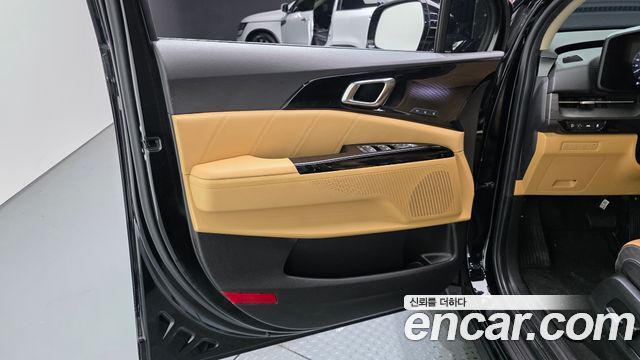 Kia Canival 2023 — photo 14