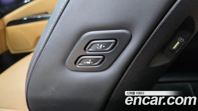 Kia Canival 2023 — photo 31