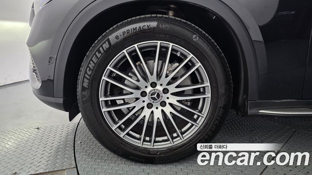 Mercedes-Benz GLC-Class 2025 — photo 5