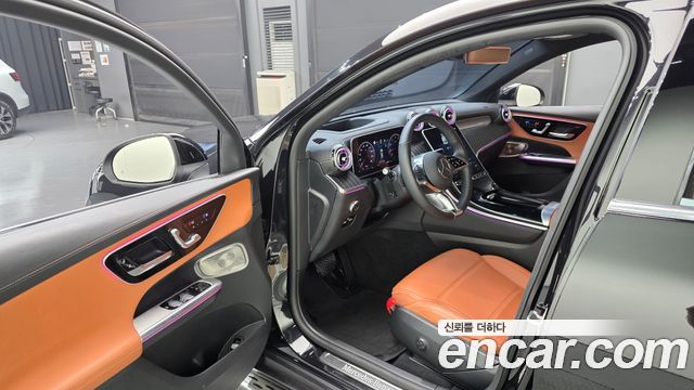 Mercedes-Benz GLC-Class 2025 — photo 10