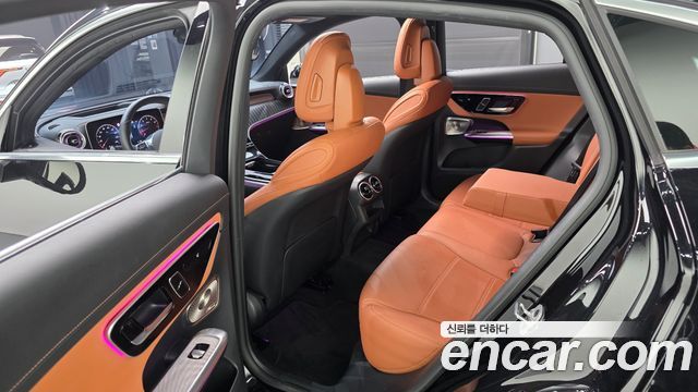 Mercedes-Benz GLC-Class 2025 — photo 11