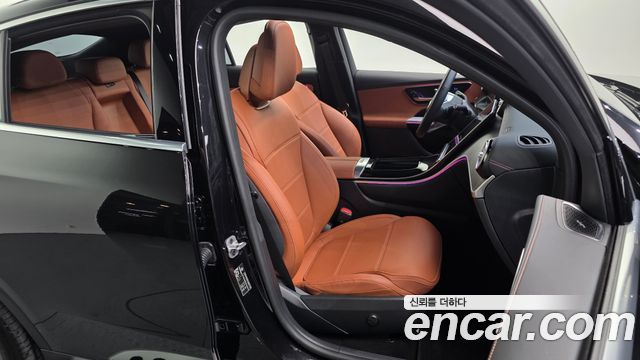 Mercedes-Benz GLC-Class 2025 — photo 12