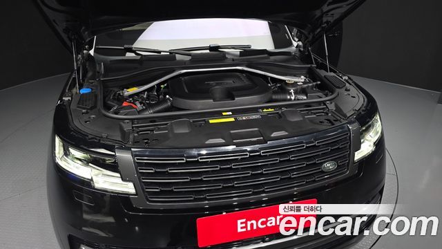 Land Rover Range Rover 2023 — photo 6